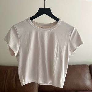 Uniqlo White Fitted Crop Tee Short Sleeve